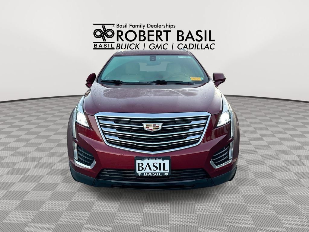 Used 2017 Cadillac XT5 FWD image 3