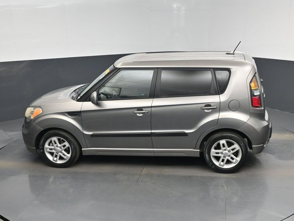 Used 2011 Kia Soul + image 14
