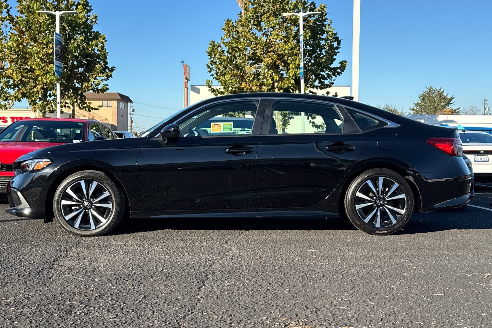 Used 2024 Honda Civic EX image 2