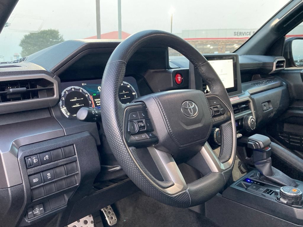 Certified 2025 Toyota Tacoma TRD Sport AWD/4WD image 9