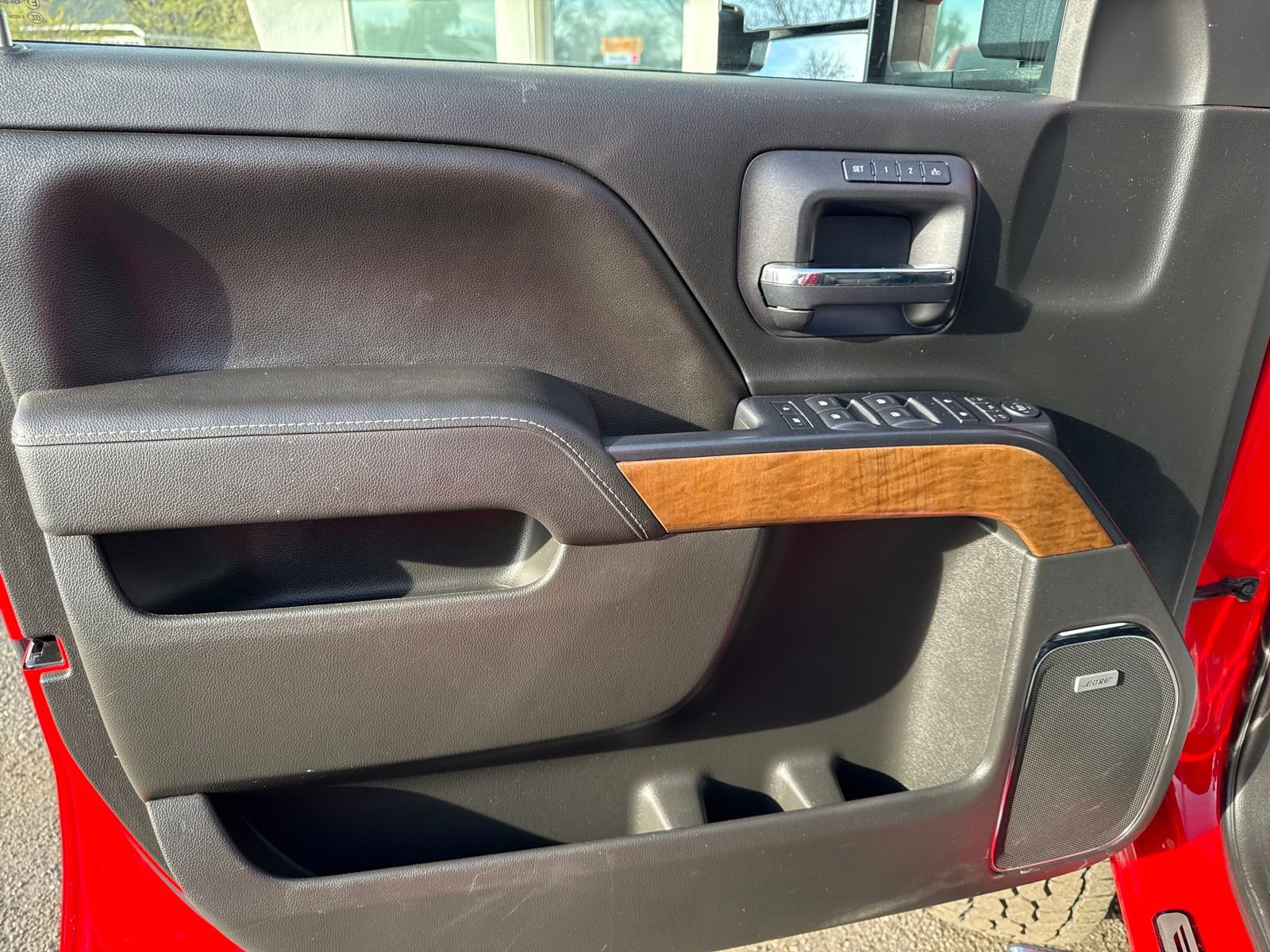 Used 2017 Chevrolet Silverado 1500 LTZ w/ LTZ Plus Package image 10