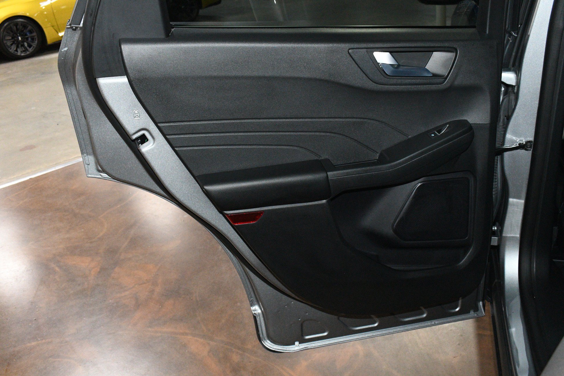 Used 2024 Ford Escape Platinum AWD/4WD image 45
