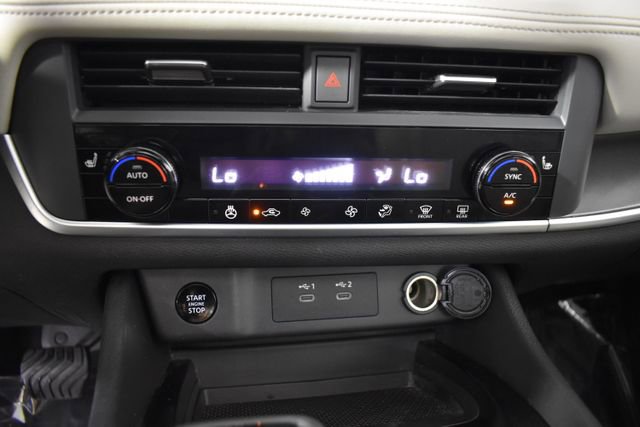 Certified 2024 Nissan Rogue SV w/ SV Premium Package AWD/4WD image 18