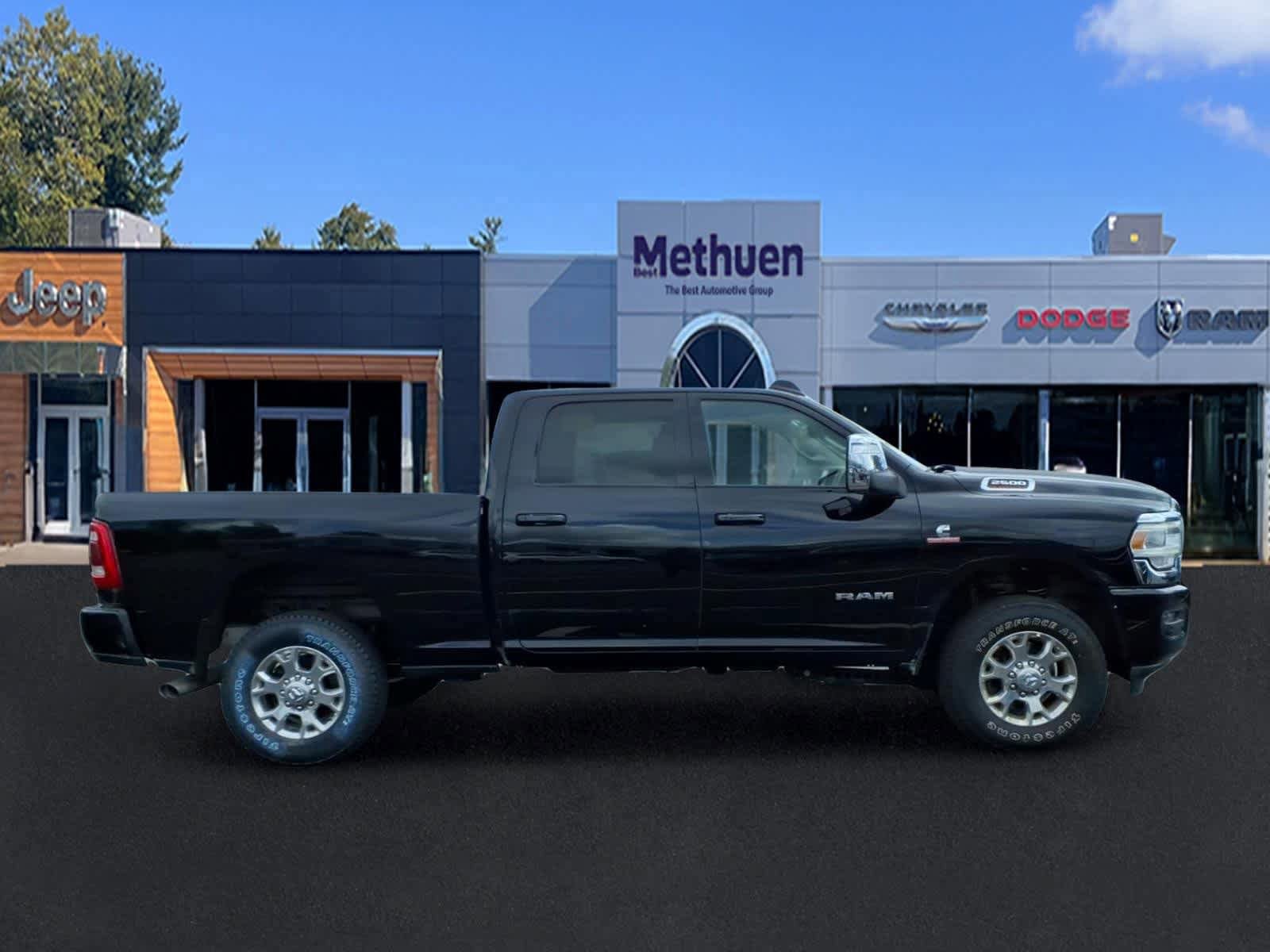 Used 2024 RAM 2500 Laramie w/ Safety Group AWD/4WD image 3