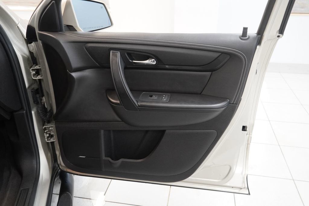Used 2017 Chevrolet Traverse LT FWD image 27
