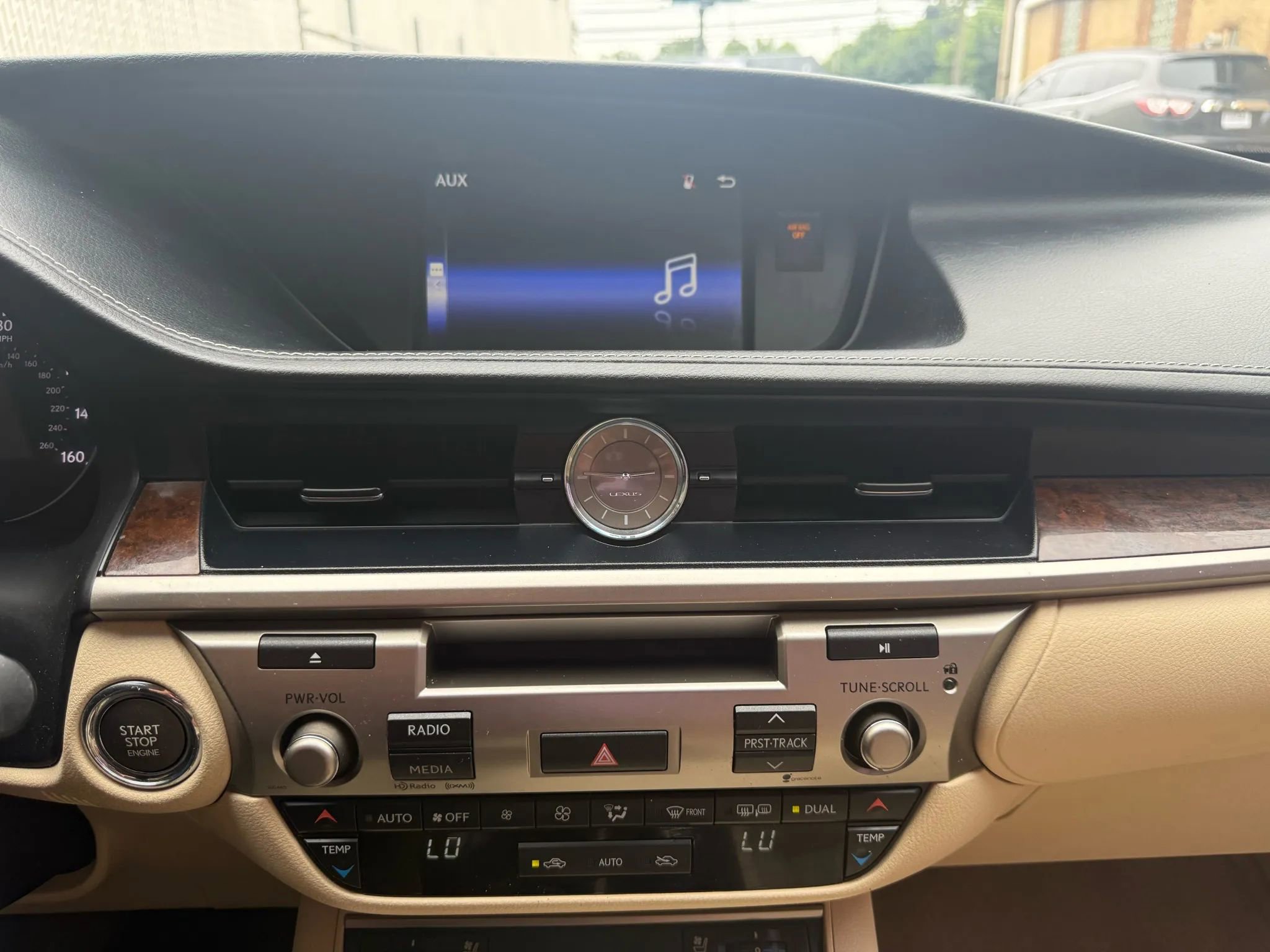 Used 2015 Lexus ES 350 image 19