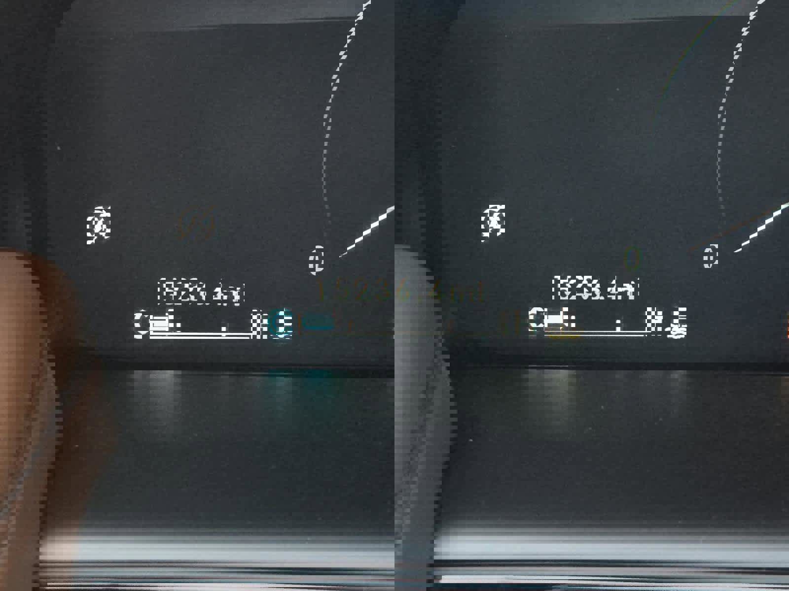 Used 2023 Lincoln Nautilus Reserve w/ Equipment Group 201A image 24