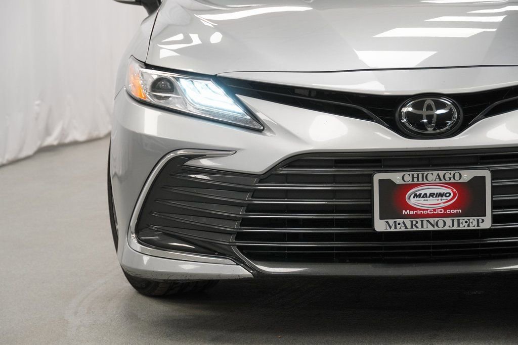 Used 2023 Toyota Camry XLE w/ Cold Weather Package image 6