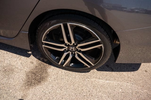 Used 2016 Honda Accord Sport image 10