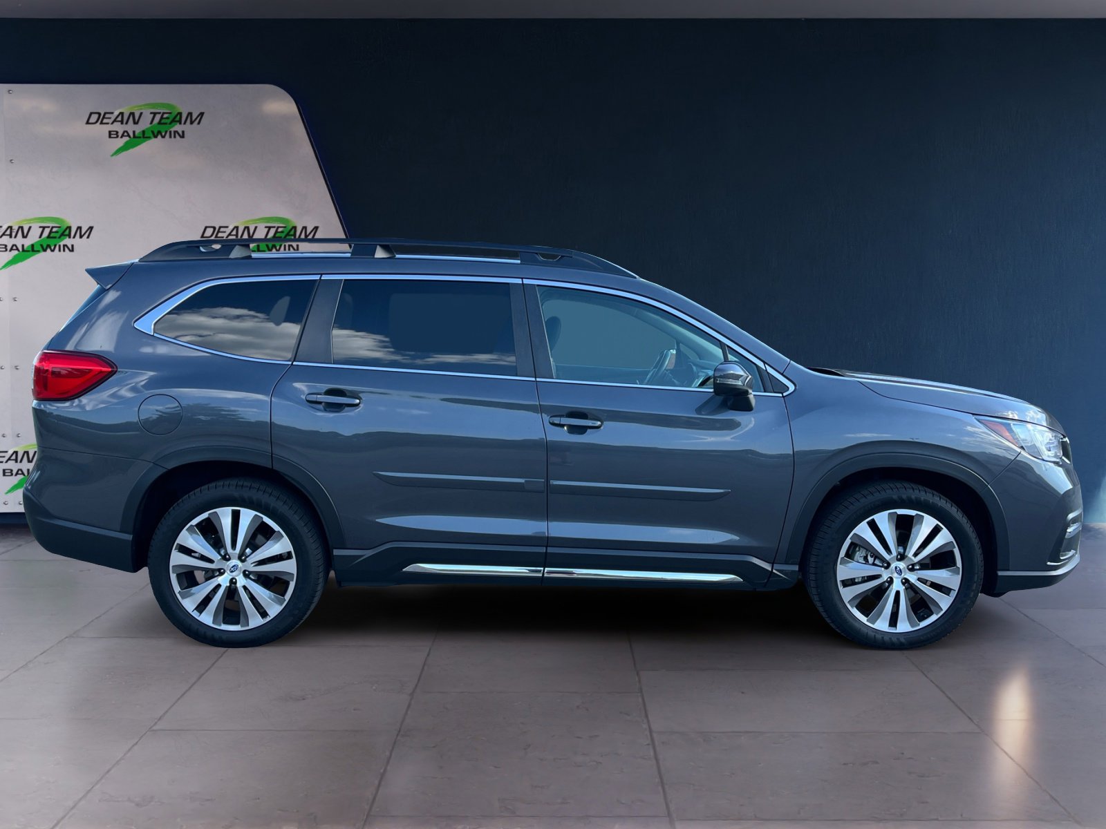 Used 2022 Subaru Ascent Limited w/ Technology Package image 10