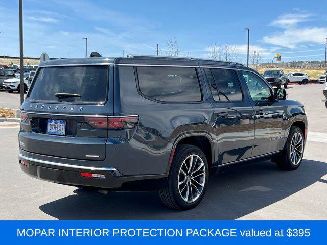 Certified 2024 Jeep Wagoneer L Series III w/ Premium Group I AWD/4WD image 6