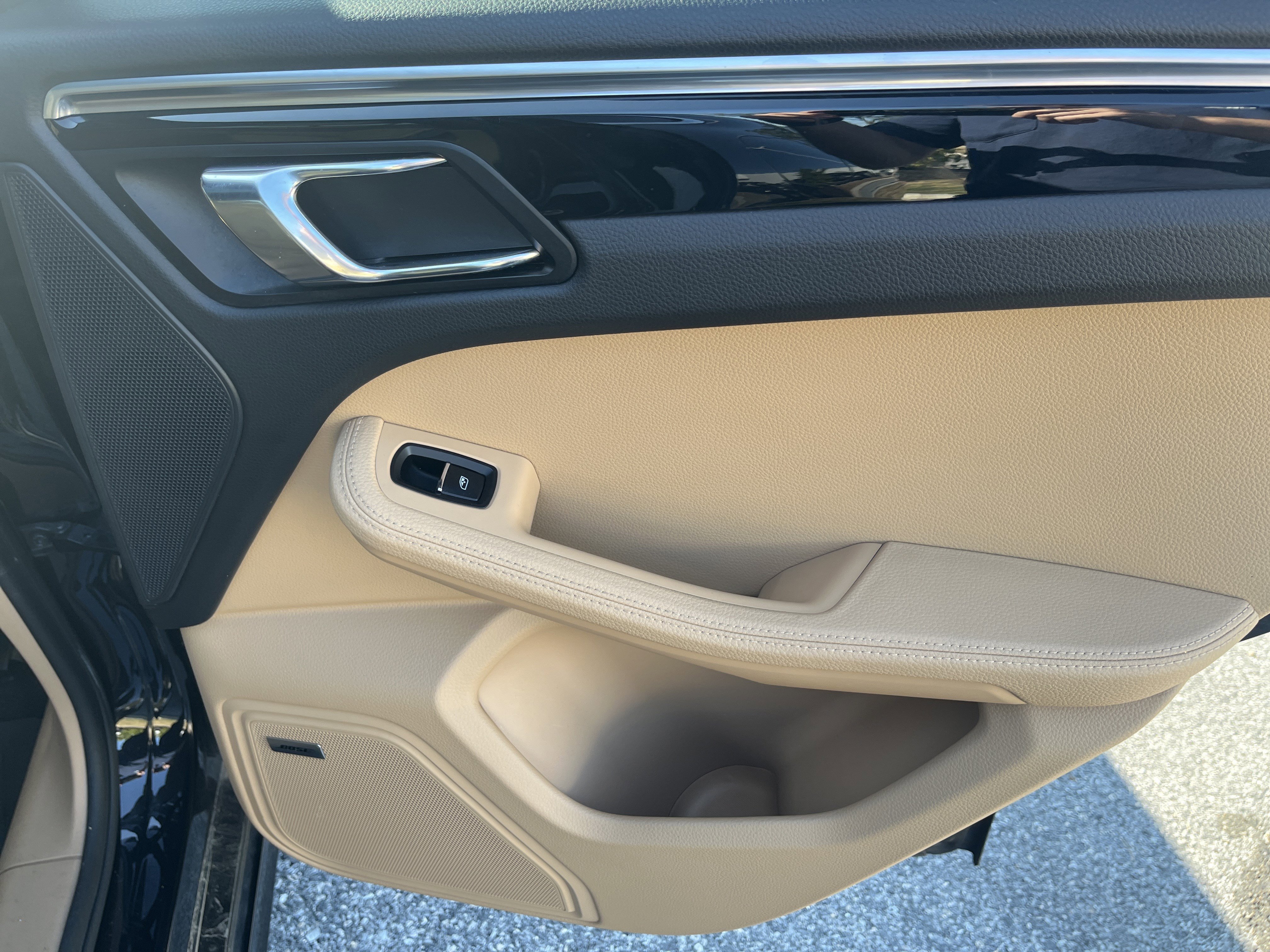 Used 2017 Porsche Macan S image 17