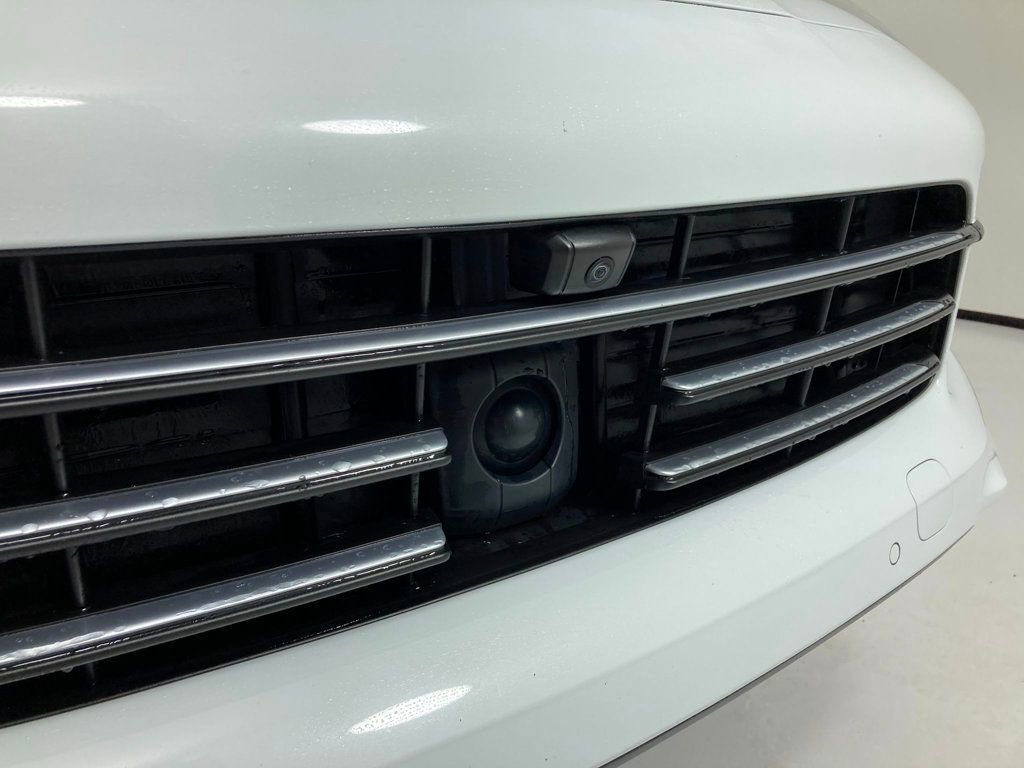 Certified 2023 Porsche Cayenne image 34