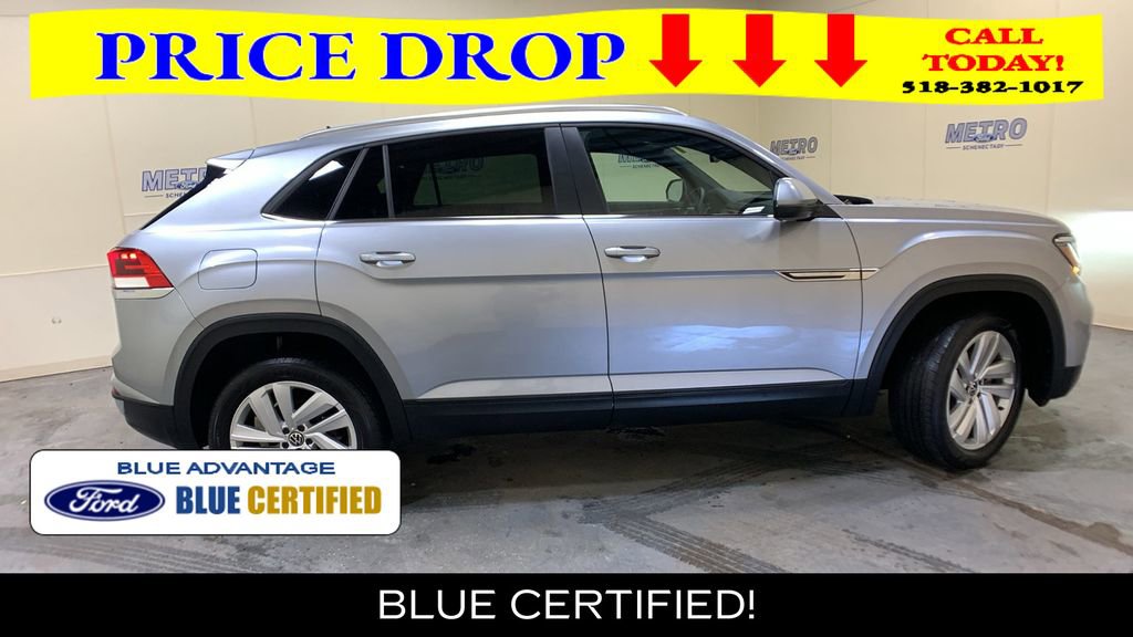 Used 2023 Volkswagen Atlas Cross Sport SE AWD/4WD image 2