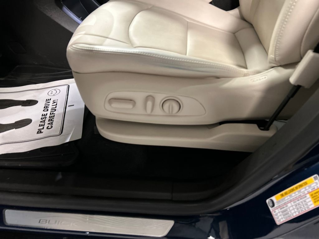 Used 2023 Buick Enclave Essence w/ Experience Buick Package image 13