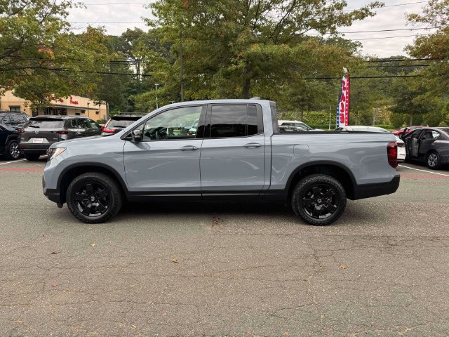 Used 2025 Honda Ridgeline Black Edition image 5