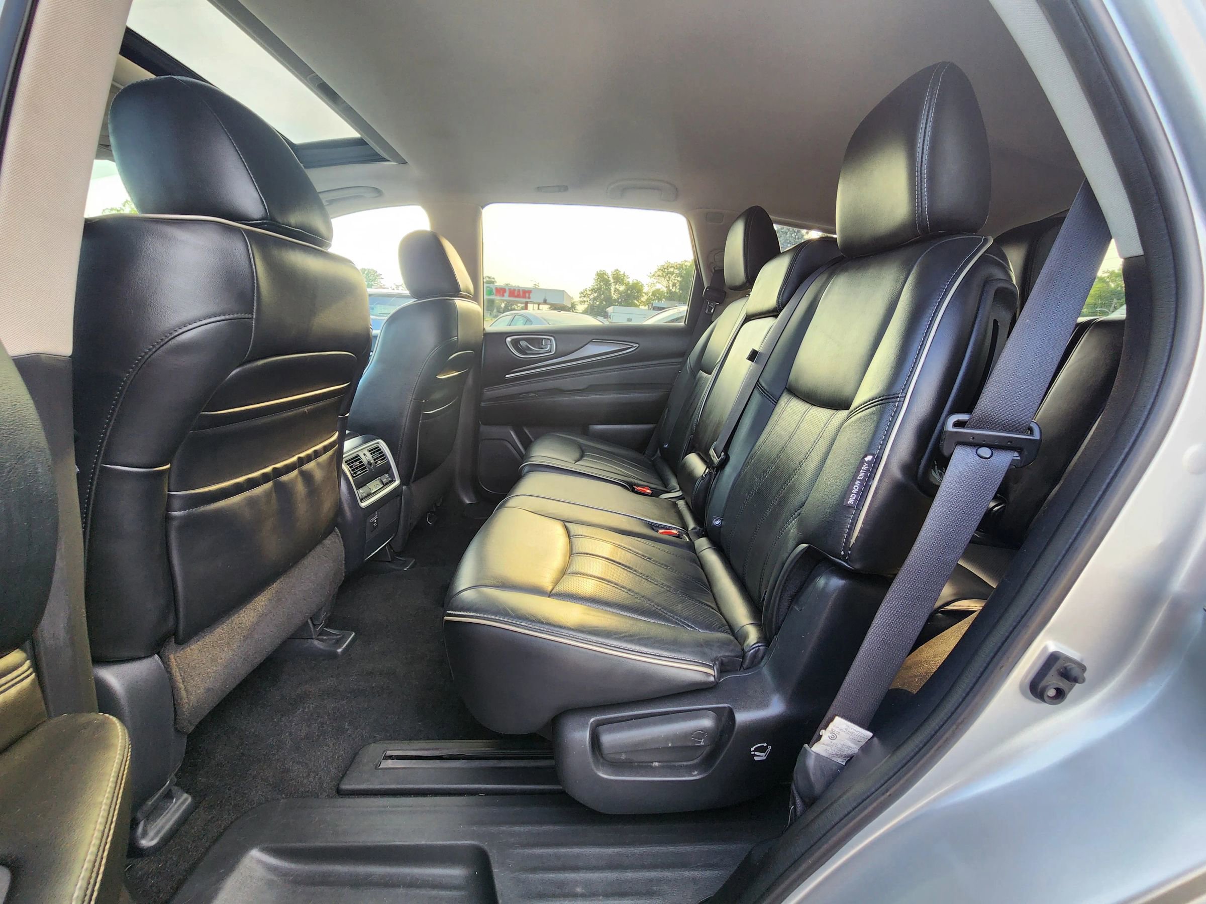 Used 2018 INFINITI QX60 Luxe AWD/4WD image 18