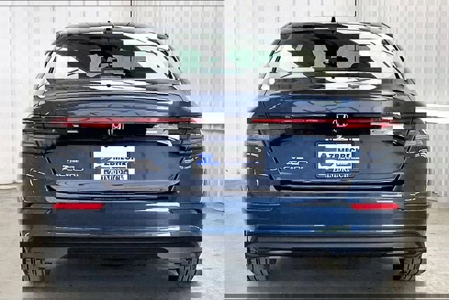 Certified 2025 Honda Accord SE image 4