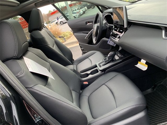 Used 2026 Toyota Corolla Cross XLE image 14