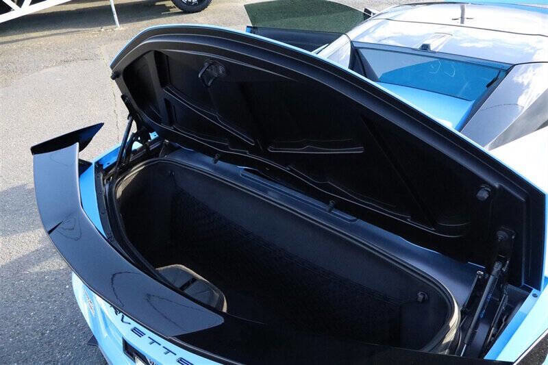 Used 2022 Chevrolet Corvette Stingray Premium Conv w/ Z51 Performance Package RWD image 29