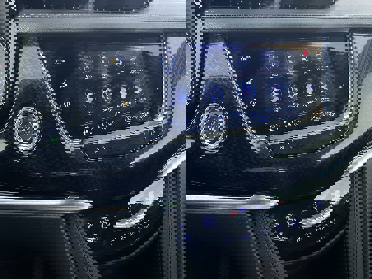 New 2025 Cadillac XT6 Premium Luxury w/ Technology Package image 5