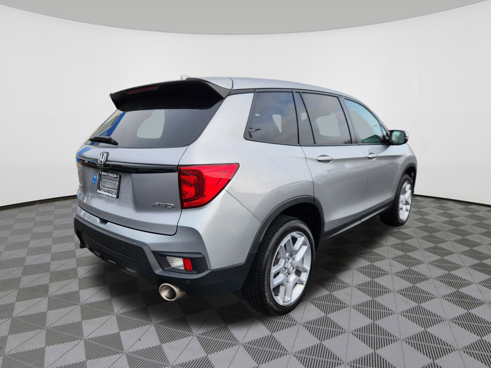 Certified 2025 Honda Passport EX-L image 4