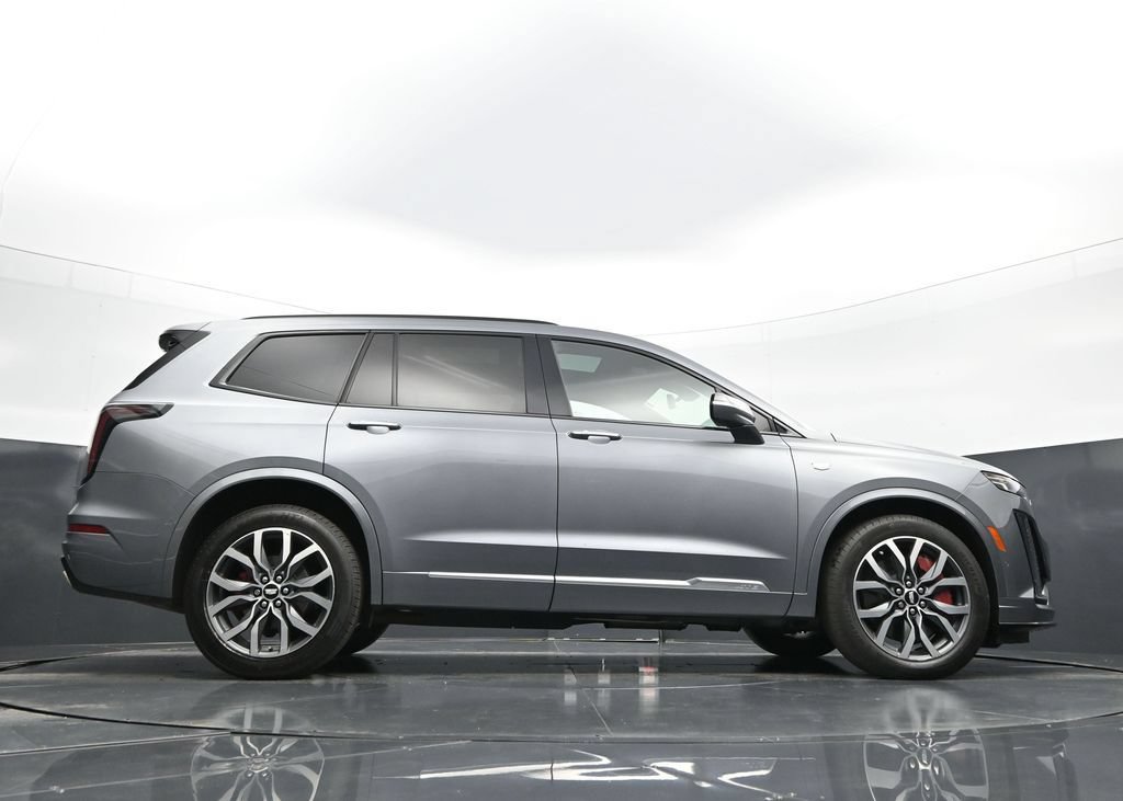Used 2022 Cadillac XT6 Sport w/ Technology Package AWD/4WD image 61