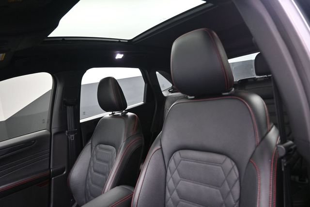 Certified 2023 Ford Escape ST-Line Elite w/ Premium Technology Package AWD/4WD image 10