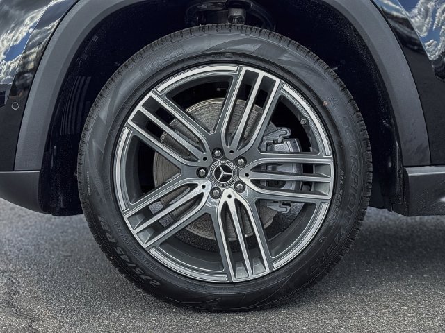 New 2026 Mercedes-Benz GLS 450 4MATIC image 18