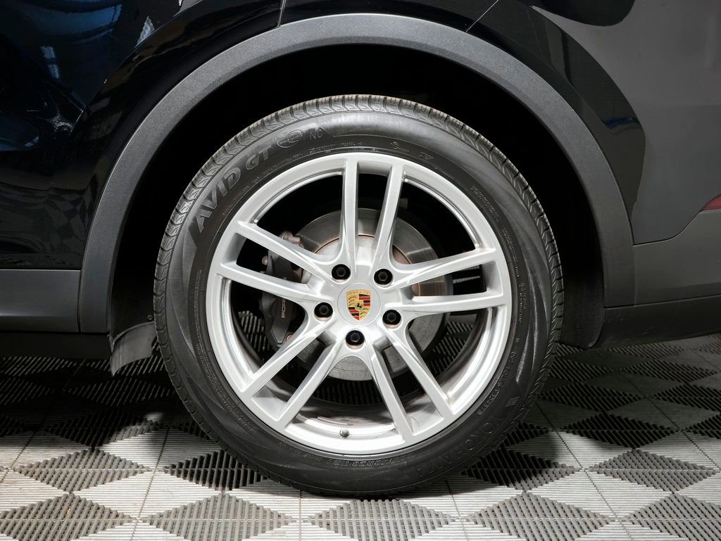 Certified 2023 Porsche Cayenne image 39