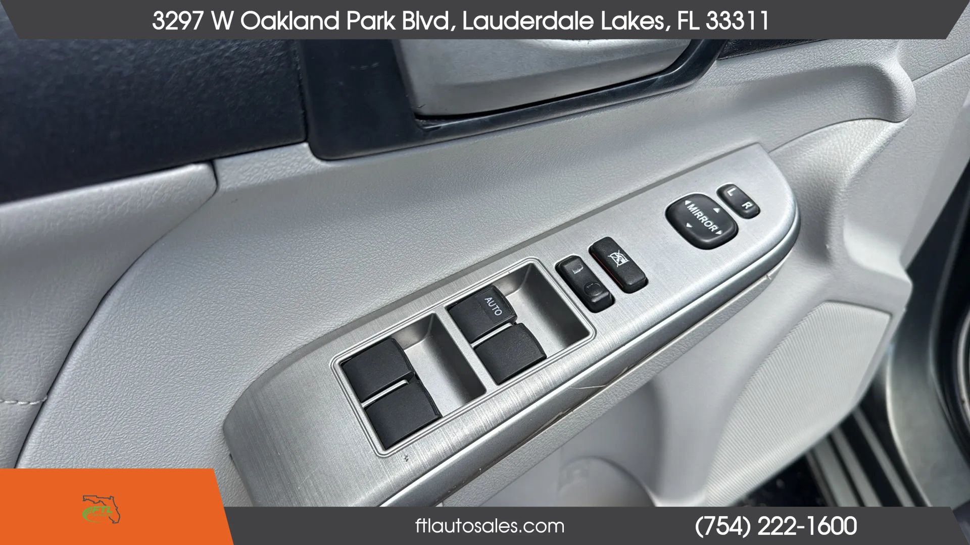 Used 2013 Toyota Camry XLE w/ Leather Pkg FWD image 20