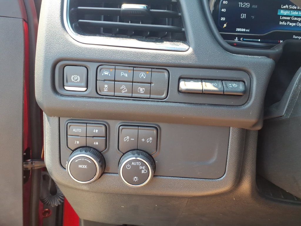 Used 2024 Chevrolet Tahoe High Country w/ LPO, Illumination Package AWD/4WD image 14
