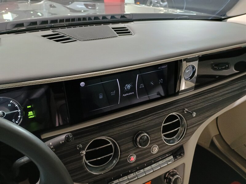 Used 2021 Rolls-Royce Ghost AWD/4WD image 27