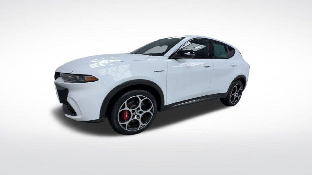 Used 2024 Alfa Romeo Tonale Veloce w/ Premium Interior Package AWD/4WD image 4