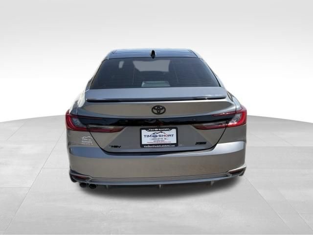 Used 2025 Toyota Camry XSE FWD image 10