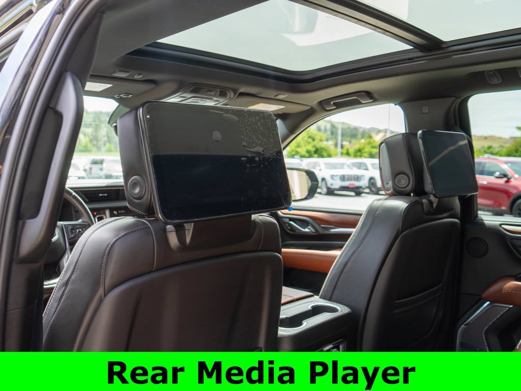 Used 2023 GMC Yukon XL Denali Ultimate AWD/4WD image 15
