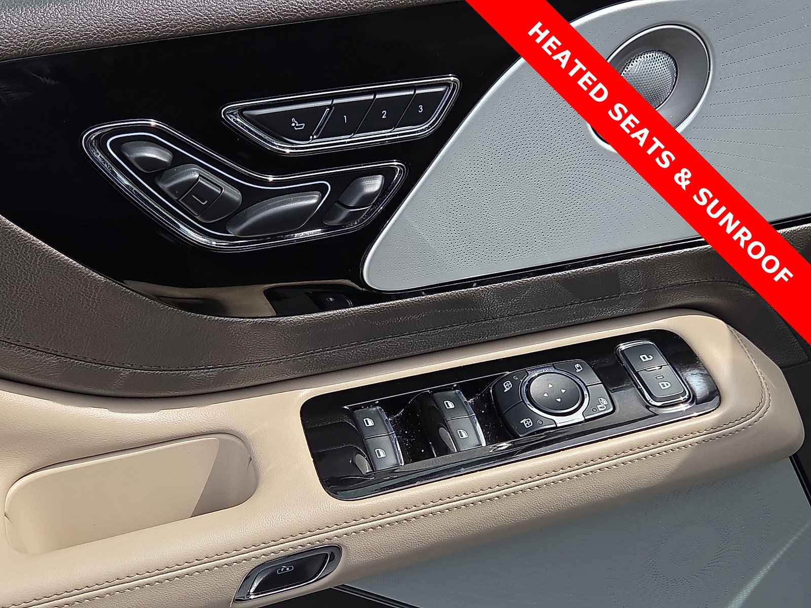 Used 2023 Lincoln Aviator Reserve w/ Equipment Group 201A image 15