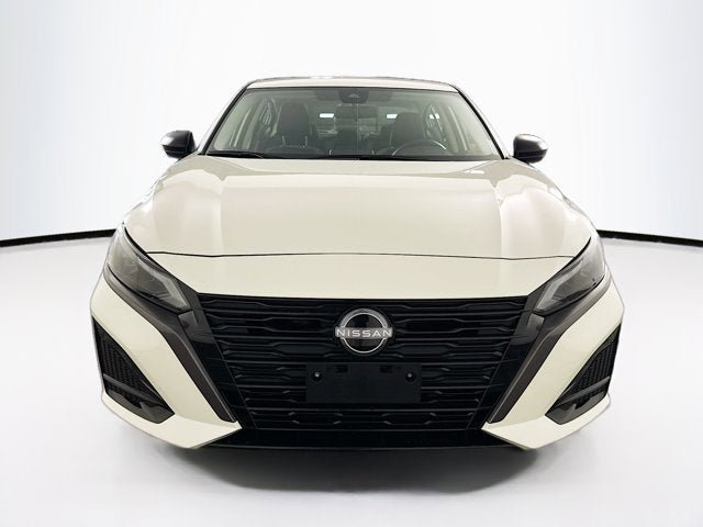 New 2026 Nissan Altima 2.5 SV FWD image 2