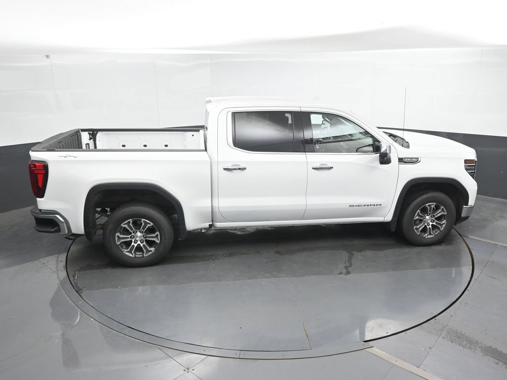 Used 2025 GMC Sierra 1500 SLT AWD/4WD image 30