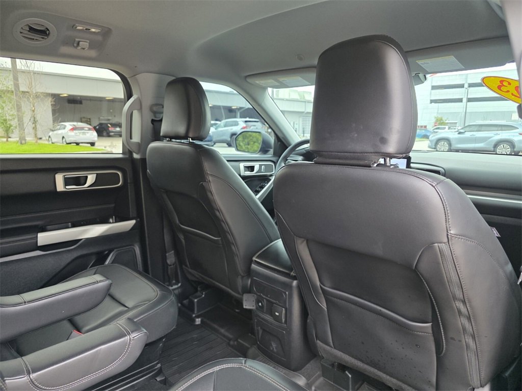 Used 2023 Ford Explorer XLT w/ Equipment Group 202A image 16