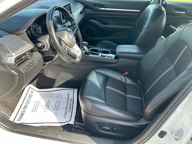 Used 2025 Nissan Altima 2.5 SR AWD/4WD image 12