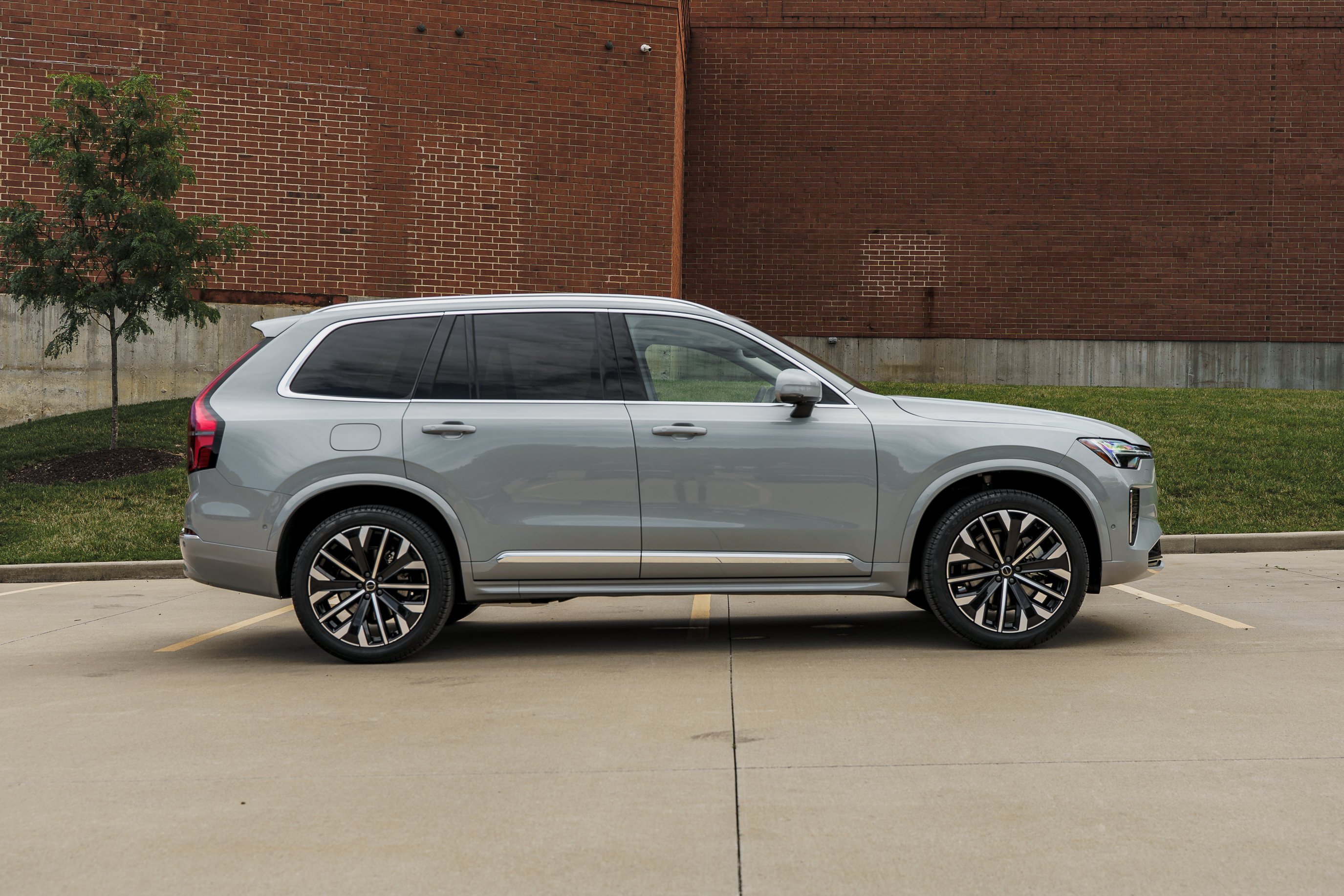 Used 2026 Volvo XC90 B6 Plus AWD/4WD image 3
