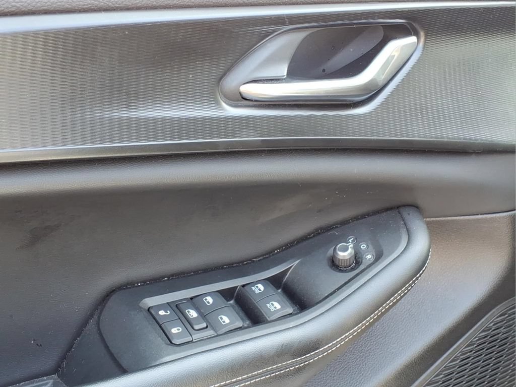 Used 2024 Jeep Grand Cherokee Laredo X w/ Luxury Tech Group I AWD/4WD image 17
