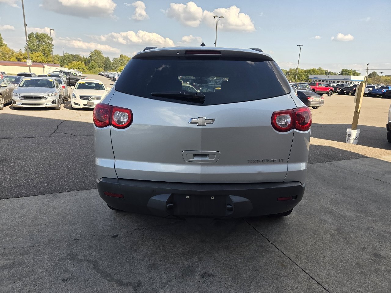 Used 2011 Chevrolet Traverse LT w/ Personal Connectivity Package image 6