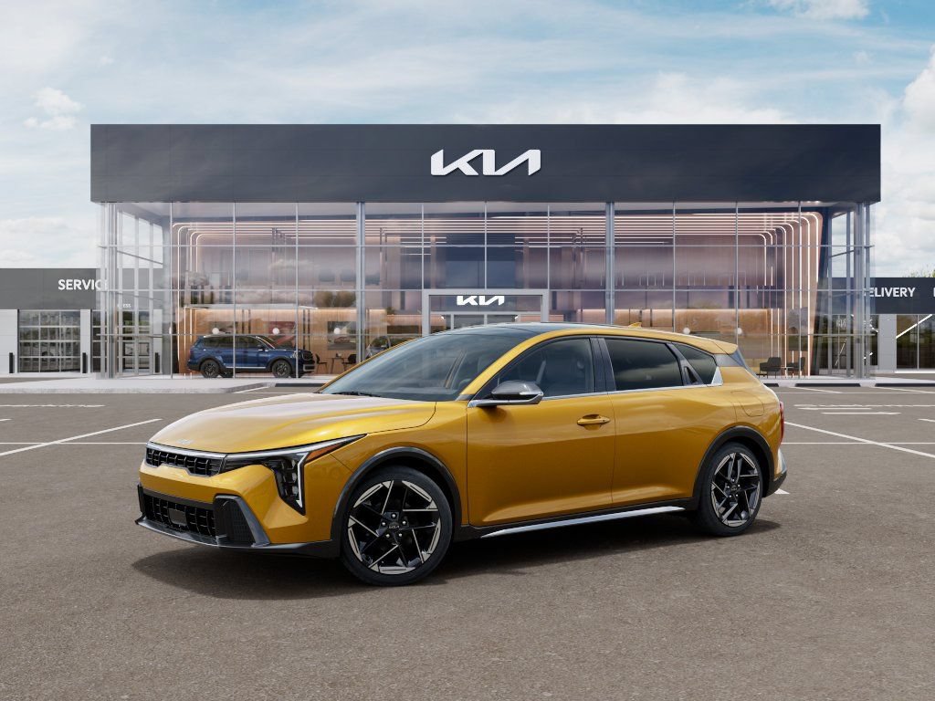 New 2026 Kia K4 GT-Line w/ GT-Line Premium Package FWD image 3