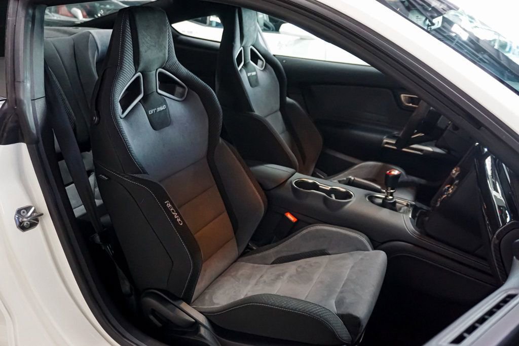 Used 2020 Ford Mustang Shelby GT350 w/ Technology Package image 32