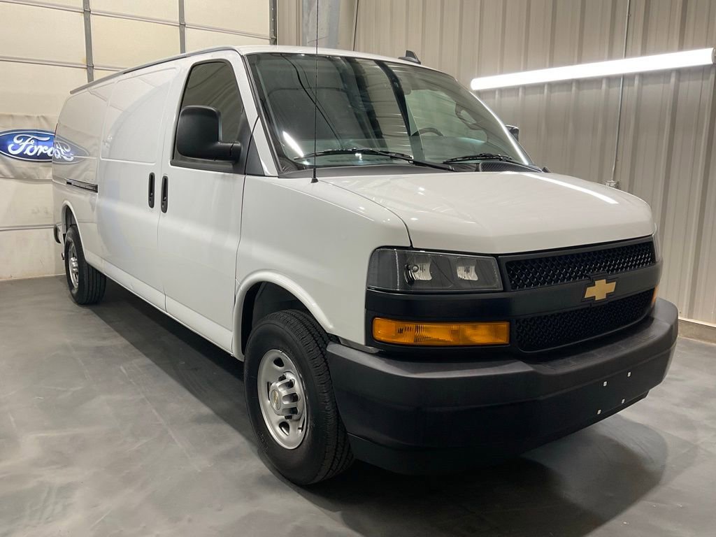 Used 2025 Chevrolet Express 2500 Extended w/ Driver Convenience Package RWD image 1
