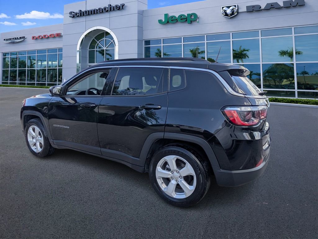 Used 2022 Jeep Compass Latitude w/ Convenience Group FWD image 5