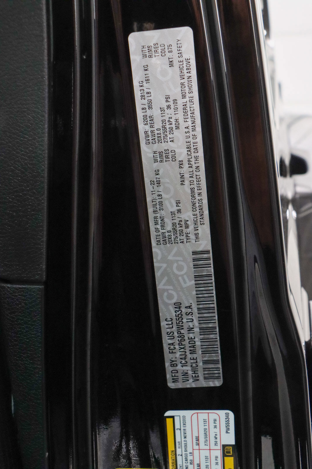Used 2023 Jeep Wrangler Unlimited Sahara w/ Cold Weather Group AWD/4WD image 33