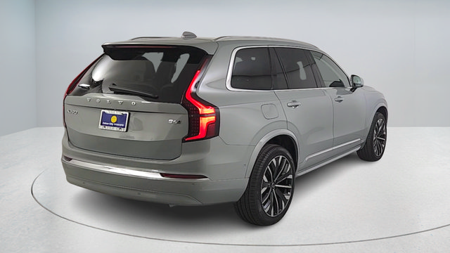 Certified 2026 Volvo XC90 B6 Ultra w/ Protection Package AWD/4WD image 4